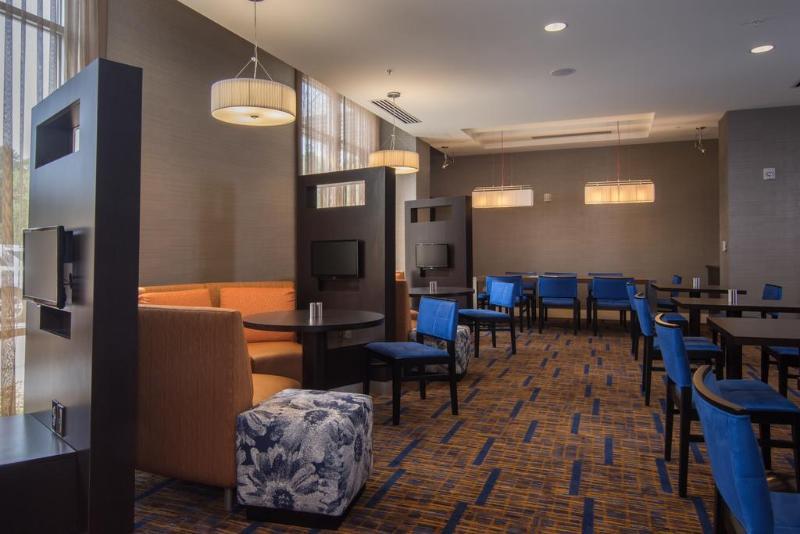 Courtyard By Marriott Raleigh-Durham Airport/Brier Creek Hotel Ngoại thất bức ảnh
